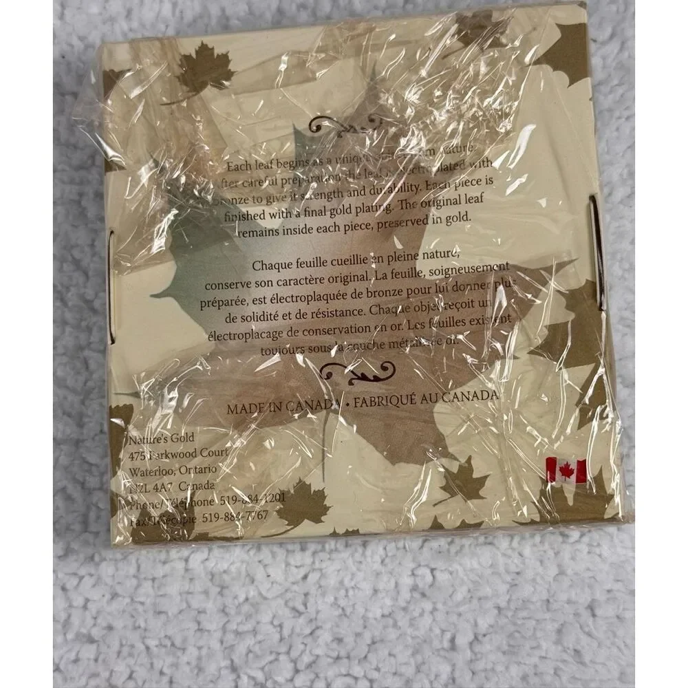 Nature's Gold Yellow Gold Maple Leaf Ornament/New